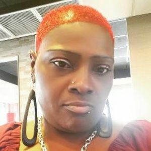 Meet your Posher, Dannielle